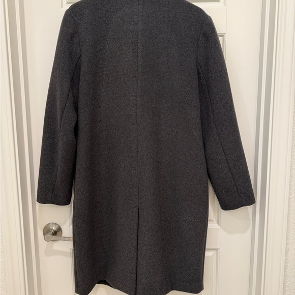 Abercrombie and Fitch Dad Coat - Picture 3 of 4